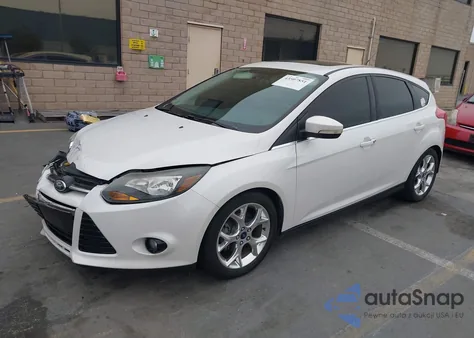 2014 Ford Focus Titanium из США, поврежденный, VIN 1FADP3N26EL300579